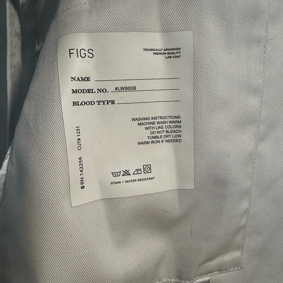 FIGS Aurora Lab Coat - Picture 13 of 14